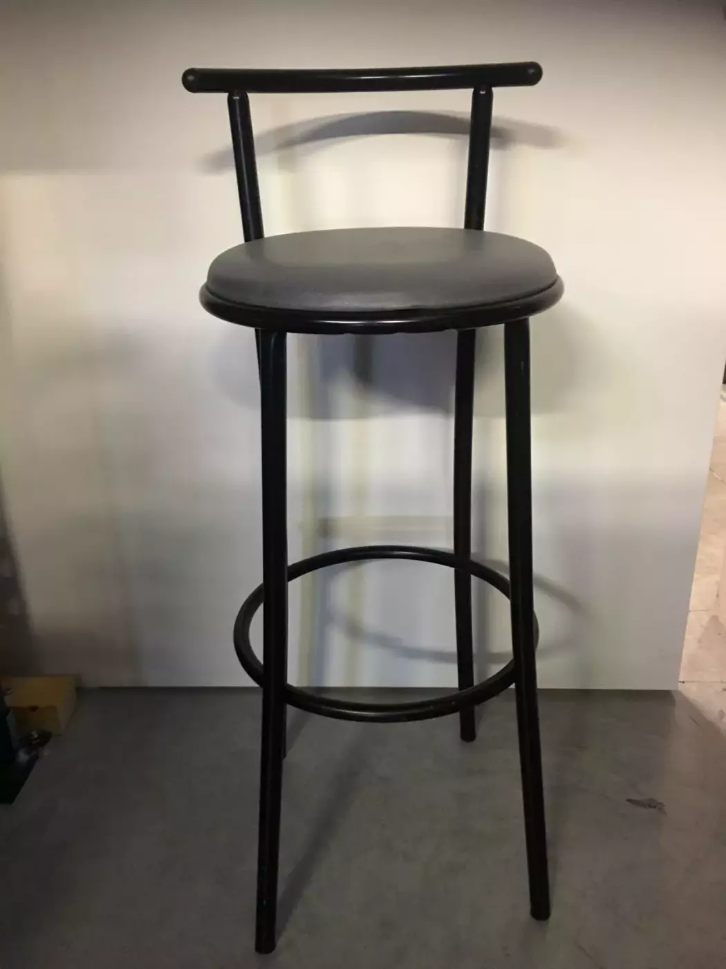 Tabouret noir et gris