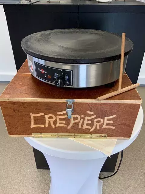 Crêpière électrique 220 V
