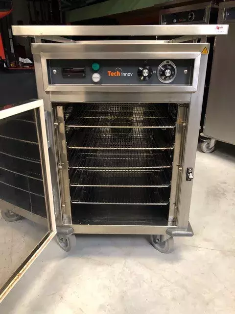 Étuve four 5 niveaux 220 volt