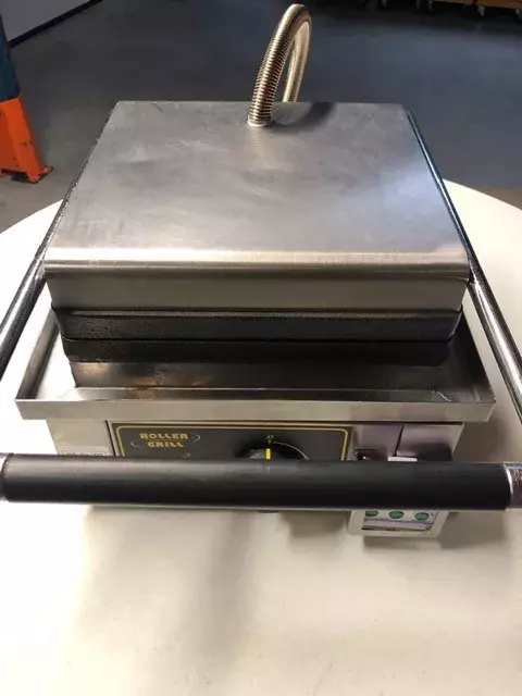 Gaufrier sucette 220 V