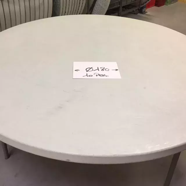 Table ronde plastique diamètre 180 ( 10 pers )